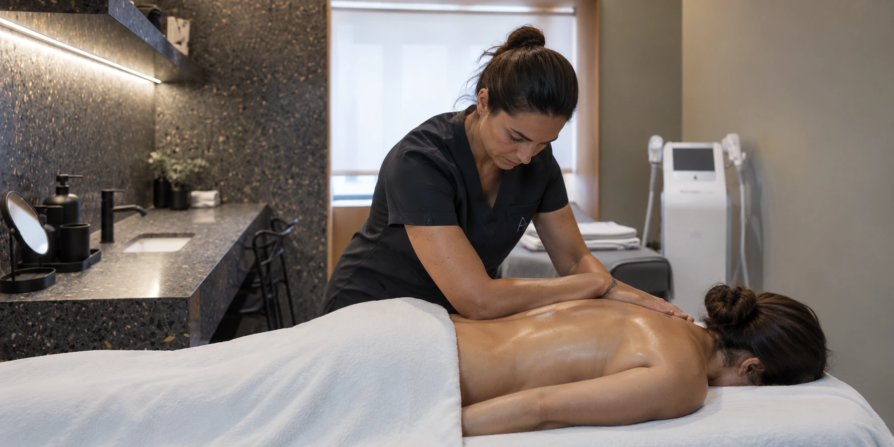 Massagem Desportiva na Amado Clinic em Lisboa